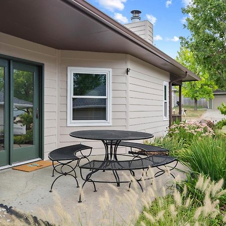 1 5 Miles To Mizzou ~ Spacious & Updated Home~ Columbia Esterno foto